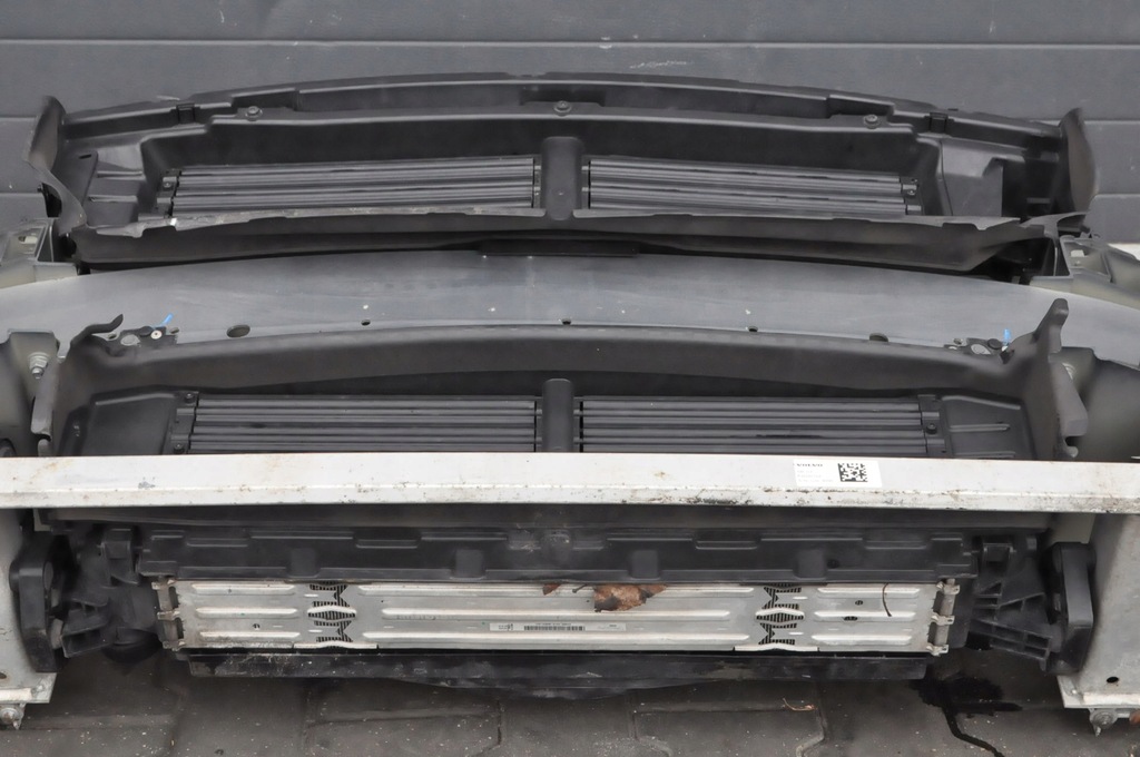 фото №13, Volvo s90 s90 2.0 t4 t5 t6 t8 d3 d4 d5 pas перед передний комплект chłodnnic