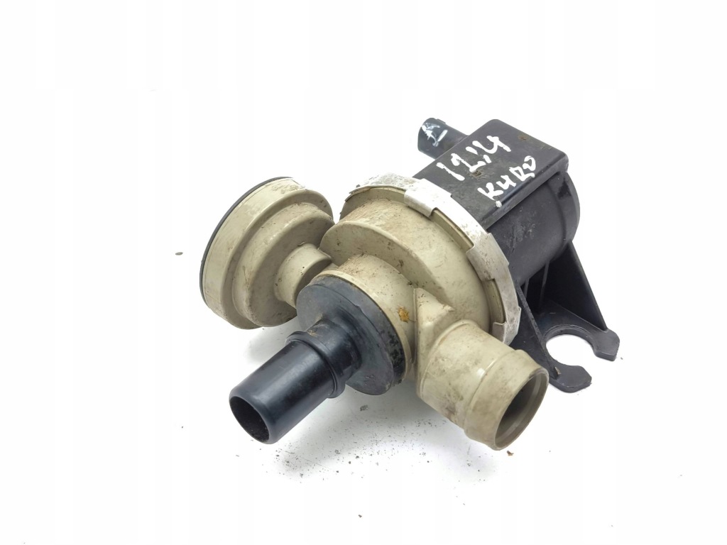 фото №6, Bmw i3 2015 клапан вентиляции бака 7303949