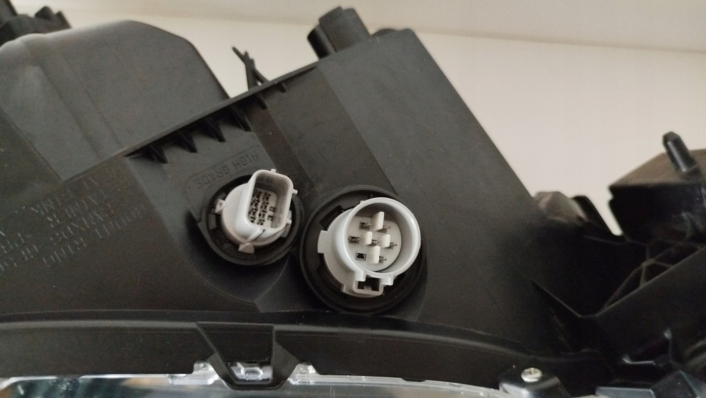 Фара ліва перед mazda cx5 cx-5 2 full led поворотна 2017-21 cała гарний стан америка Недорого