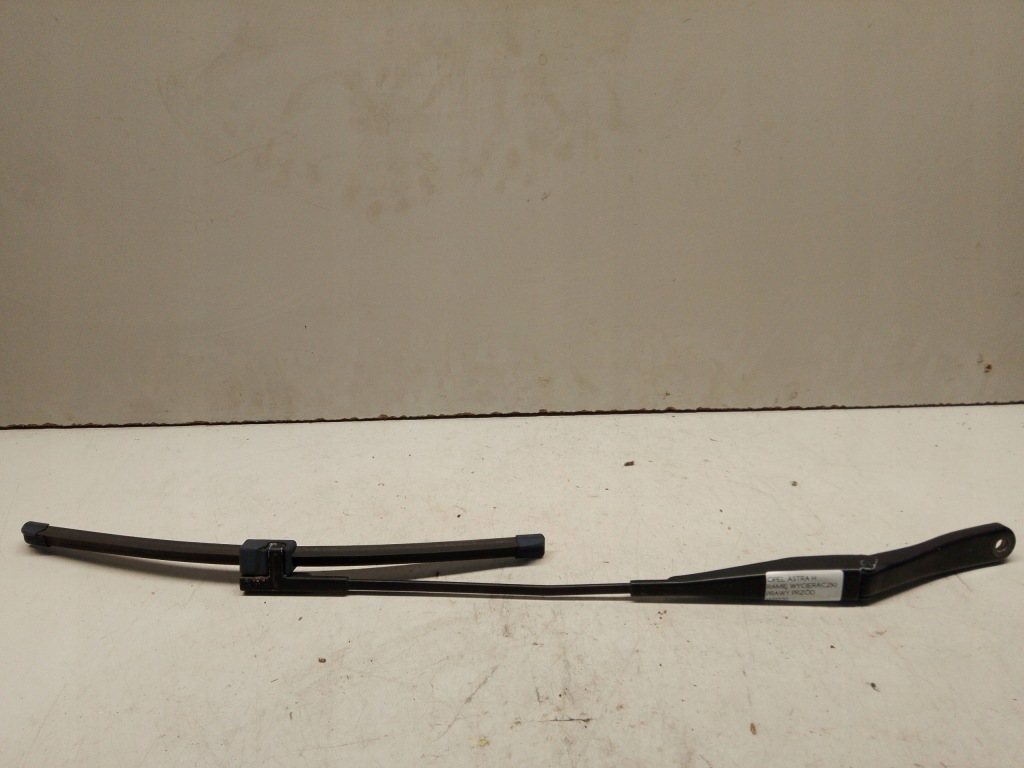 Купити Важіль двірники правий перед opel astra h iii 13111220