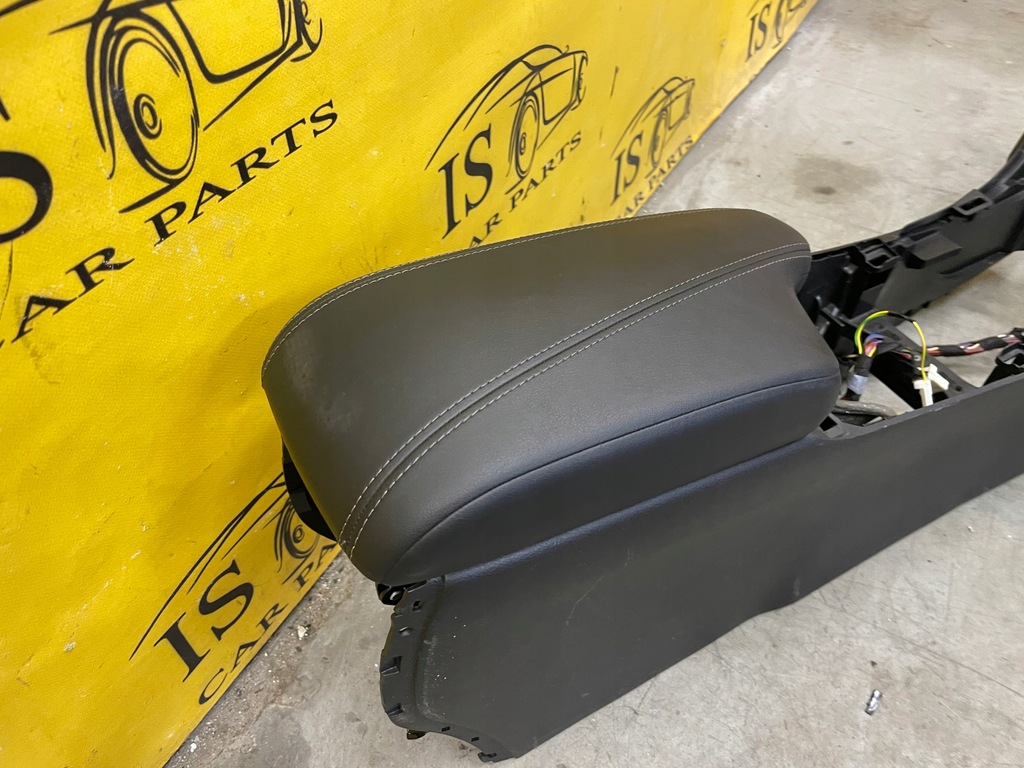 фото №7, Підлокітник бардачок тунель середній infiniti q30