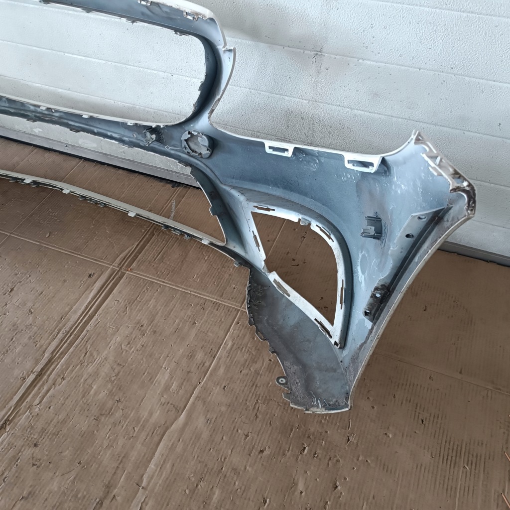 Бампер перед mercedes c w205 рестайлинг  18- Оригинал