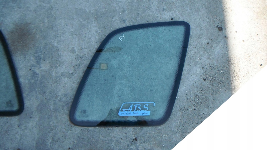 фото №1, Kia sportage 93-03 скло кузовна права задня