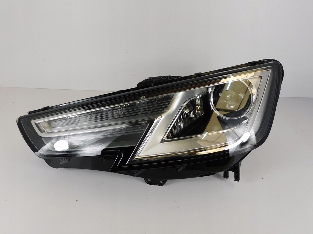 фото №1, Audi a4 b9 8w лампа ліва ксенон led 8w0941005