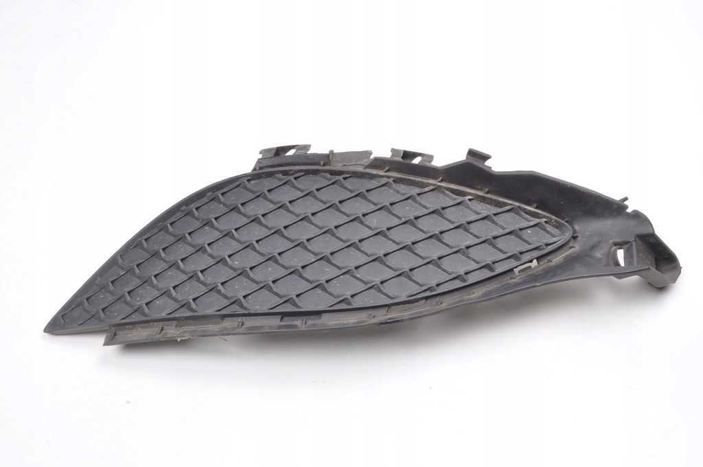 фото №1, Mercedes w176 заглушка протитуманної фари права a1768850422