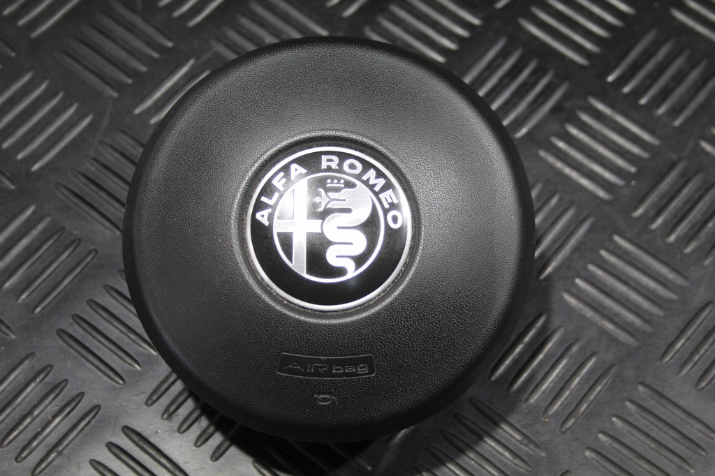 фото №4, Панель приладів консоль подушка безпеки подушки безпеки stelvio