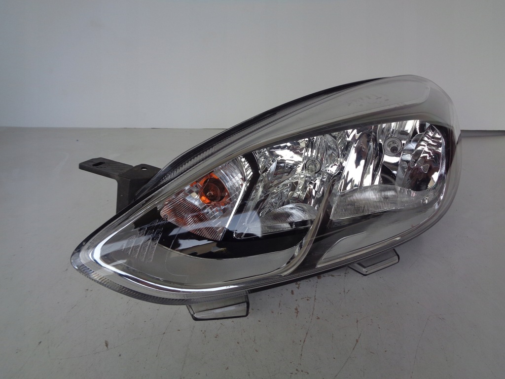 фото №1, Лампа левая фара ford fiesta mk8 17-