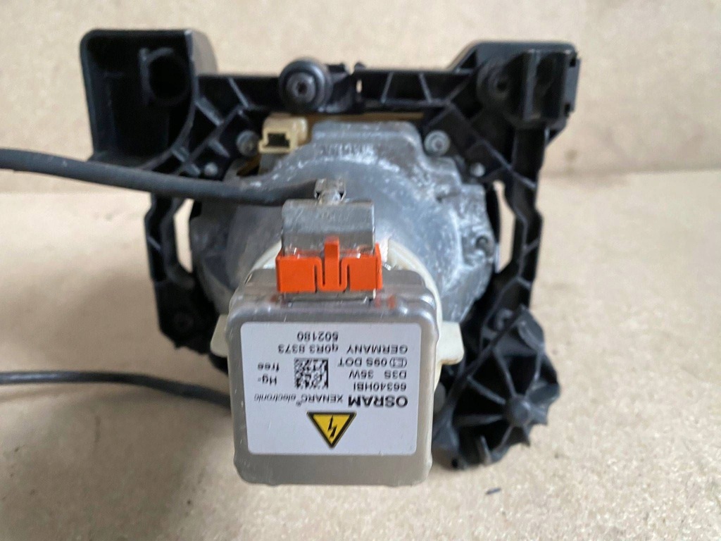 Частина фара лінза dodge durango 600169 в Україні