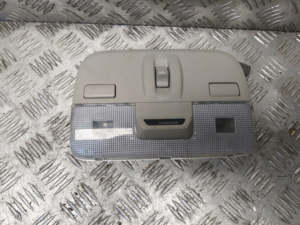 фото №1, Subaru legacy iv лампа салона