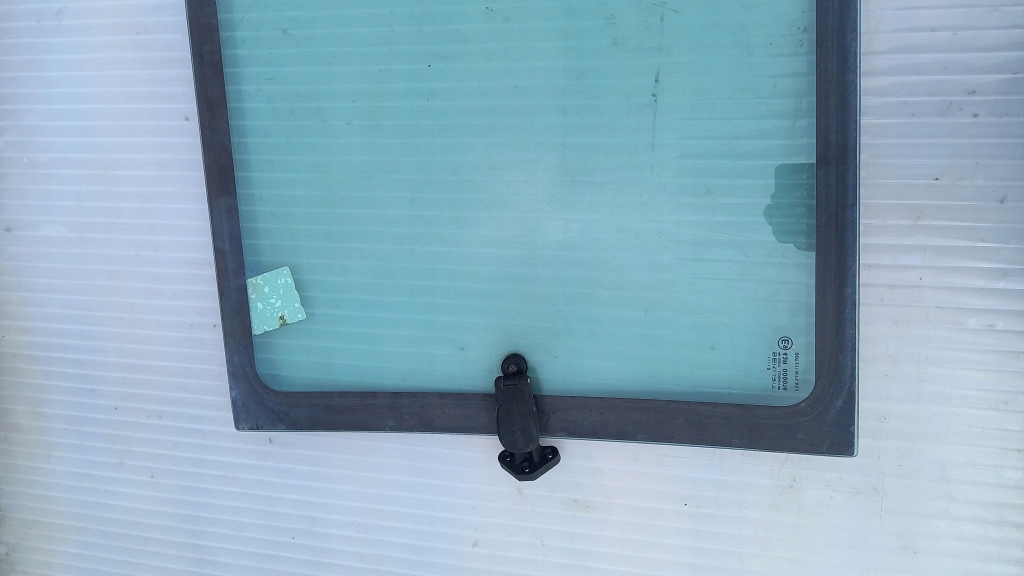 фото №5, Стекло кузовная правая citroen berlingo 1.9d 00r