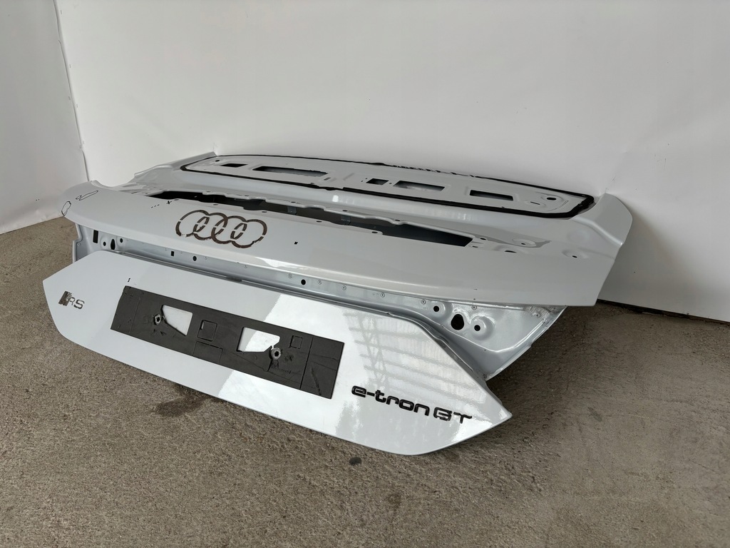 фото №9, Audi e-tron gt кришка багажника багажника задня