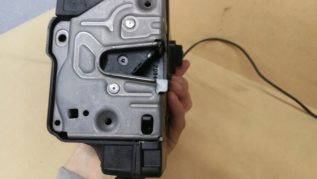 фото №11, Mercedes w211 замок двері правий задня 2117300635