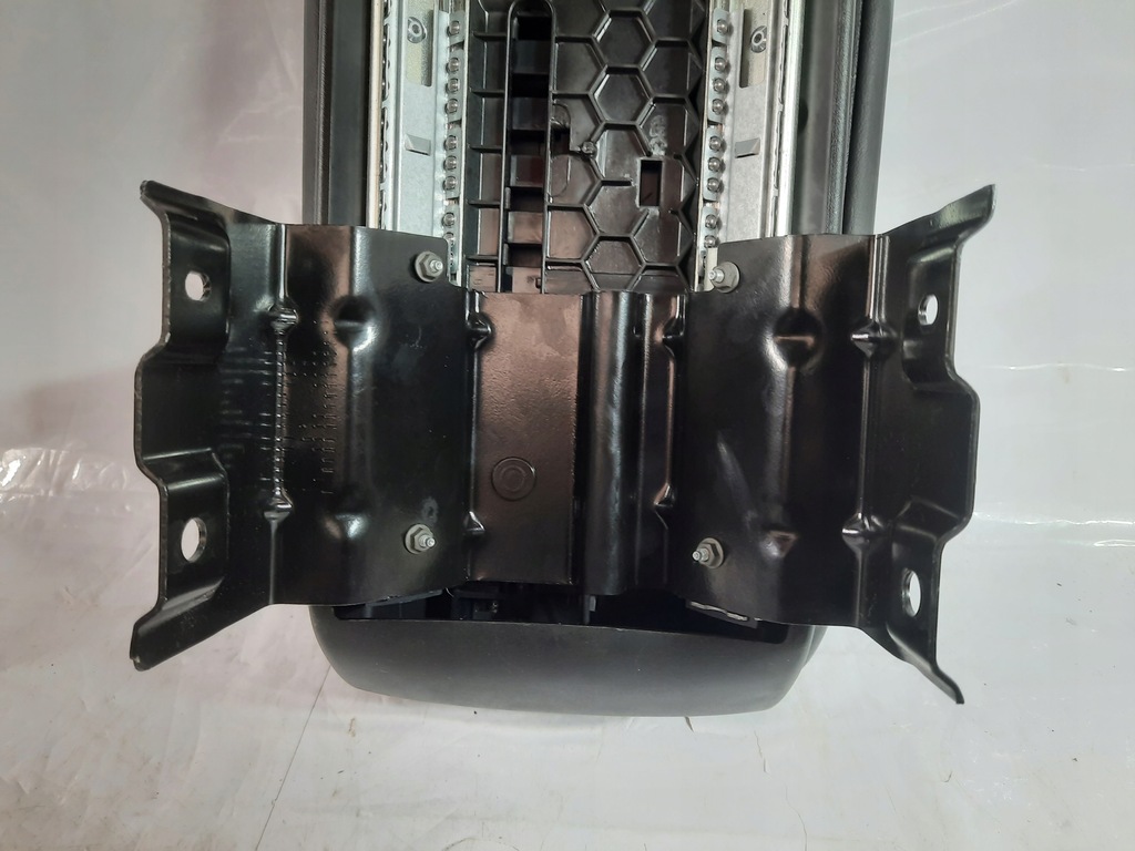 фото №8, Gmc acadia 12-16 подлокотник бардачок 633072181 usa