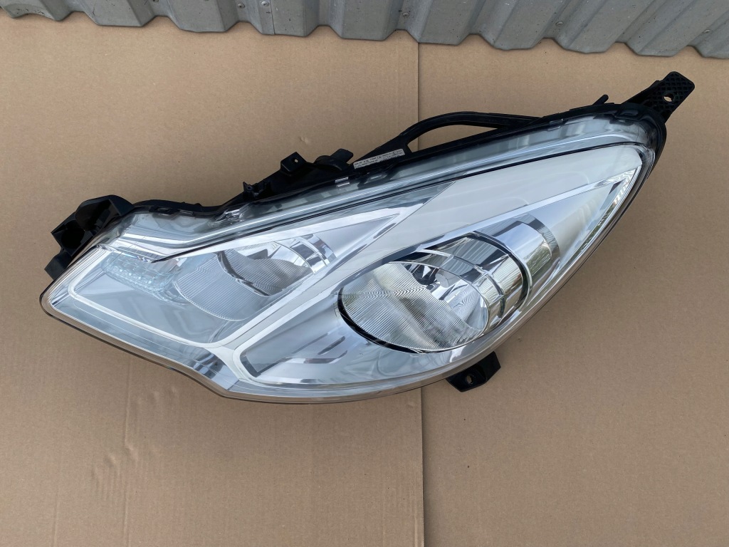 фото №3, Лампа citroen c3 ii левая перед передняя
