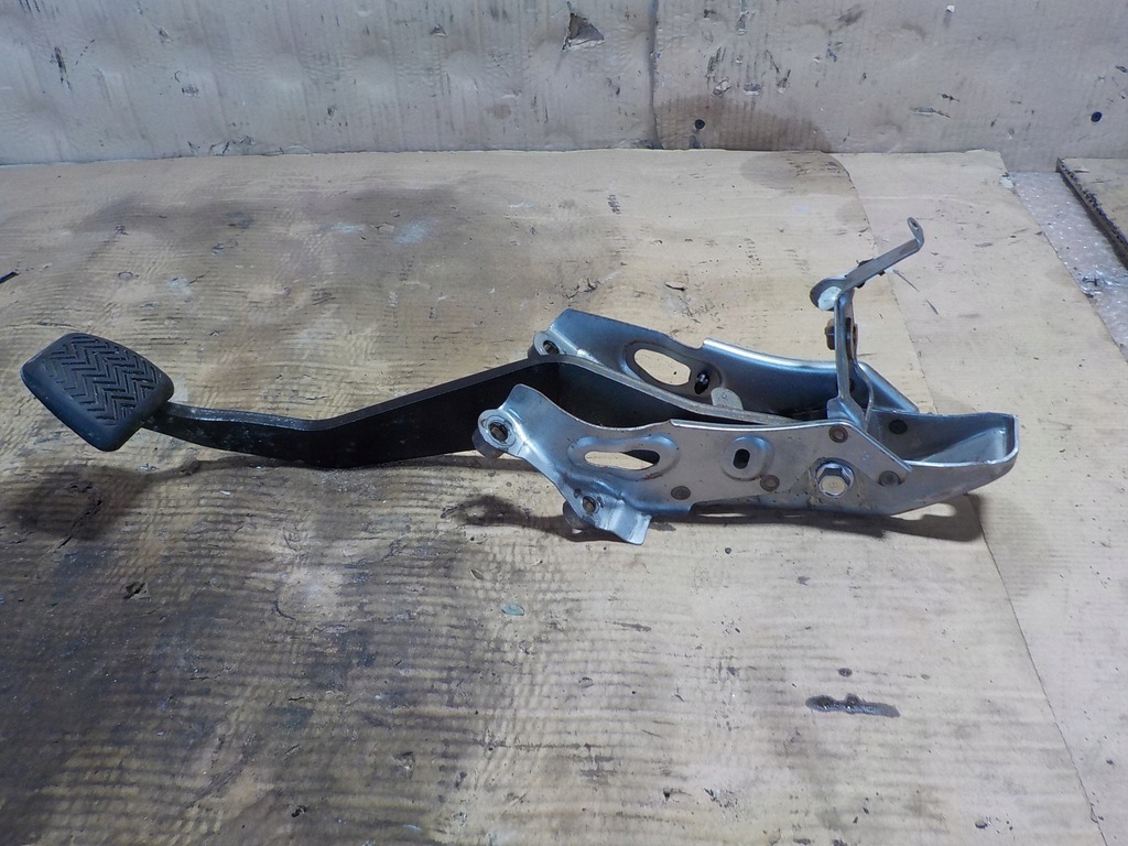 фото №2, Avensis iii педаль гальма