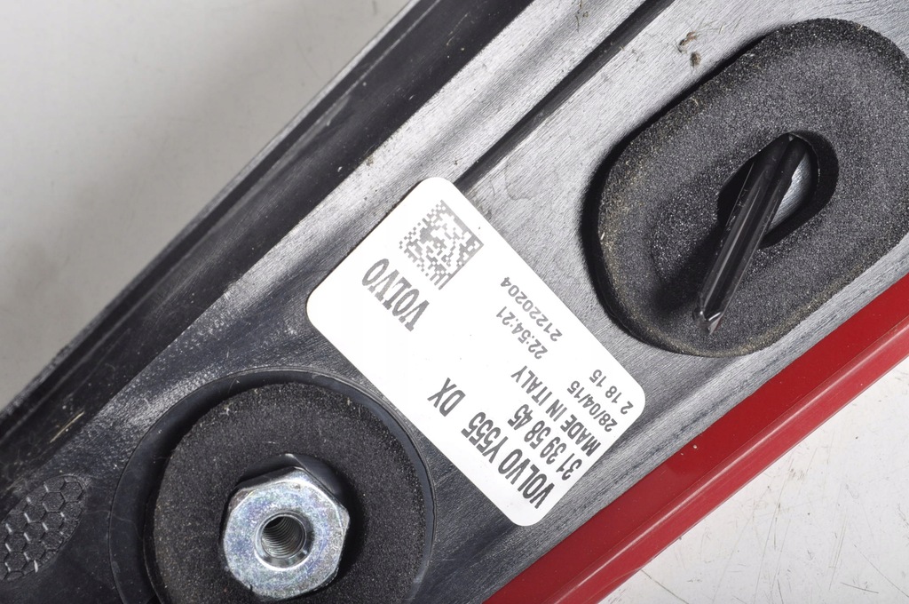 фото №9, Volvo v40 ii лампа права задня правий задня 31395845