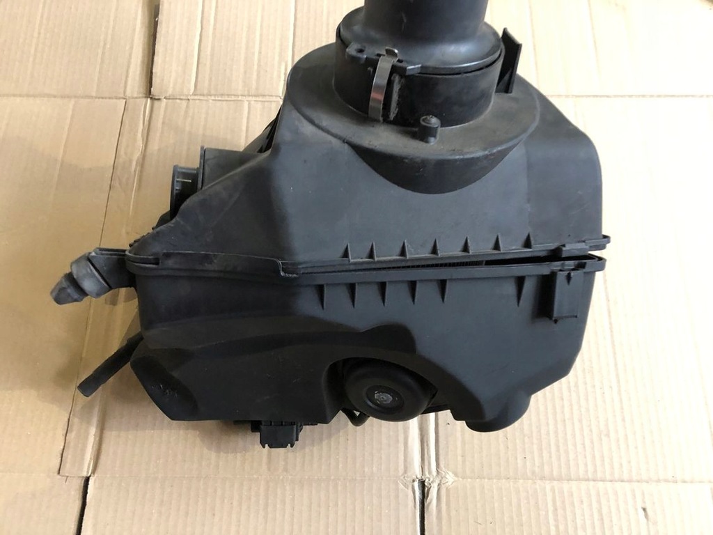 фото №3, Корпус фільтра повітря a6 c6 2.7 059133835f