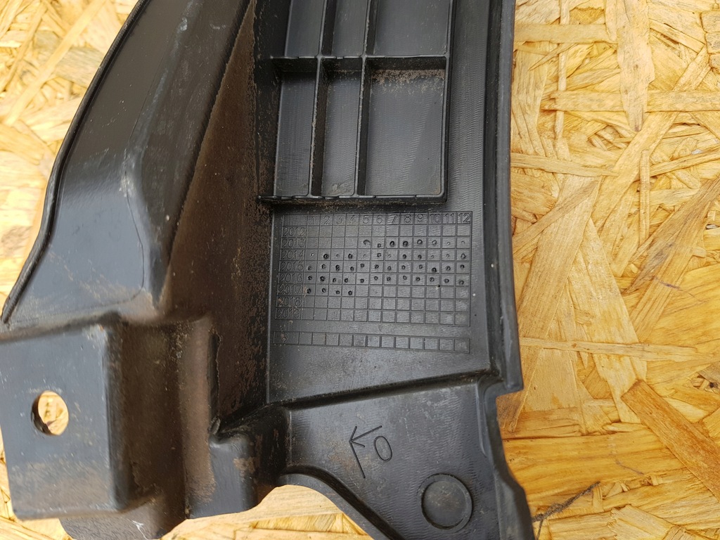 фото №10, Suzuki sx4 s-cross молдинг накладка правый задняя