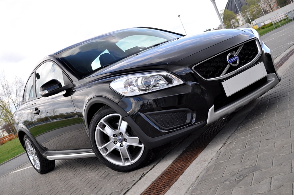 фото №7, Volvo c30 накладка бампера перед