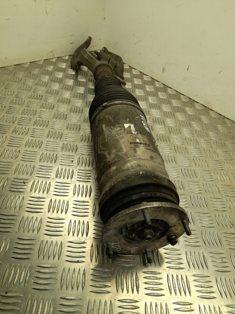 фото №1, Амортизатор пневматический land rover range rover iv 2014 с передний с левый cp