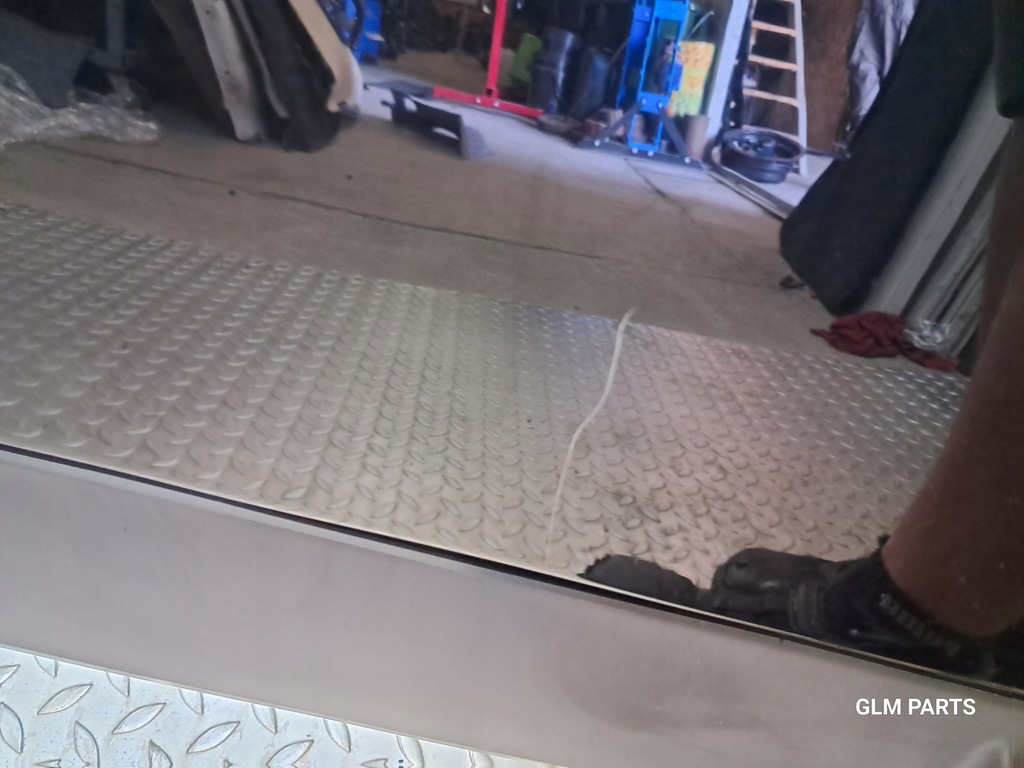 фото №11, Peugeot 5008 капот крышка передняя czarna ktv