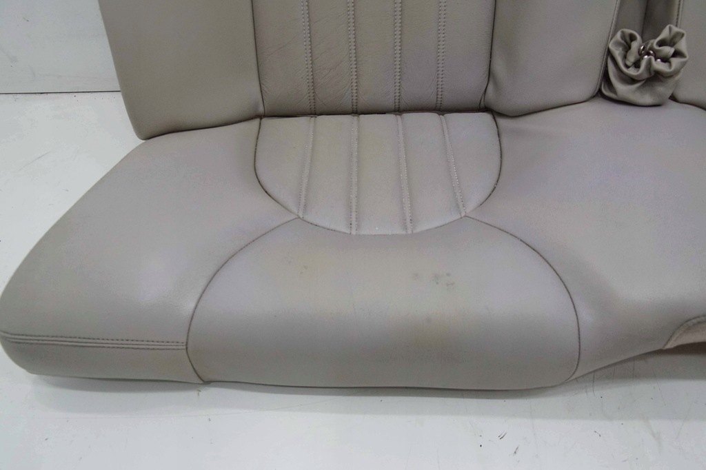 фото №6, Заднее сиденье задняя задняя jaguar xk xk8 xkr x100 oatmeal