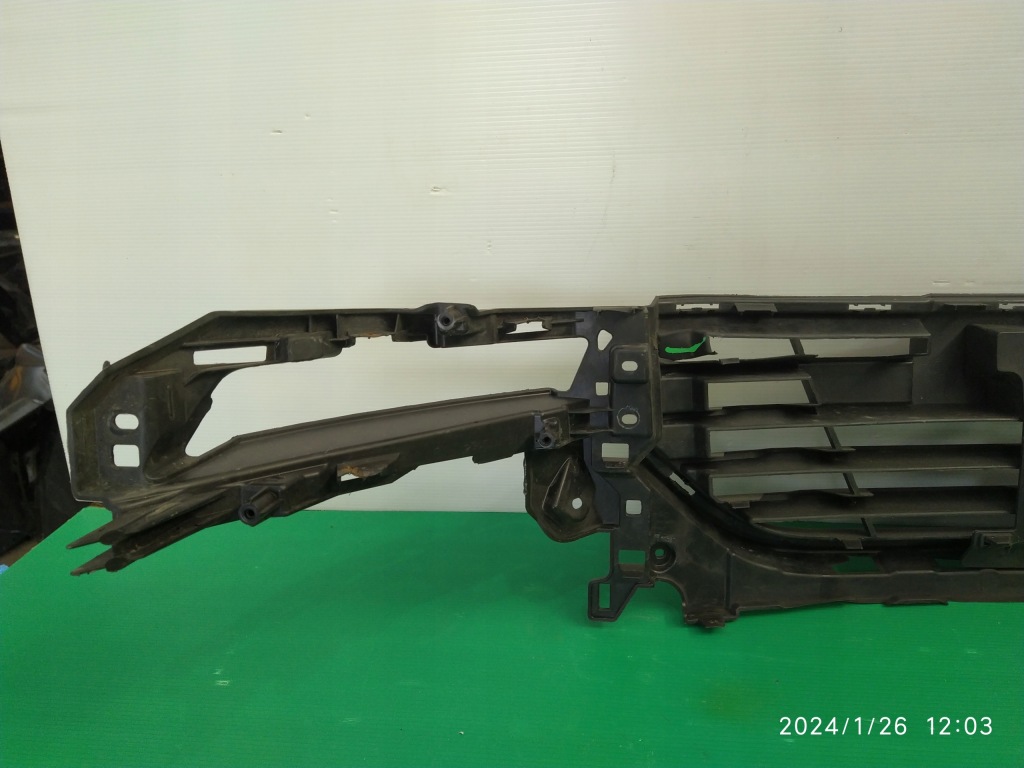 Решётка бампера перед renault clio iv 4 2013-2018 628169950r Цена