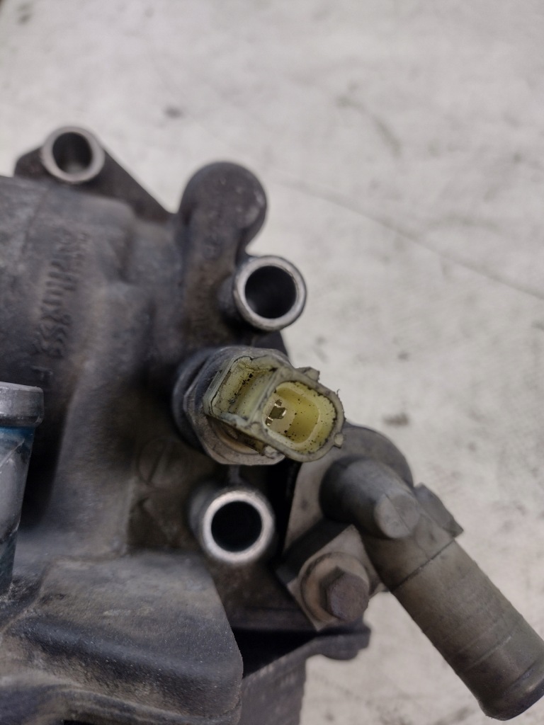 фото №13, Основа фільтра оливи, радіатор оливи citroen jumper ii 2,2hdi 6c1q6b624ac