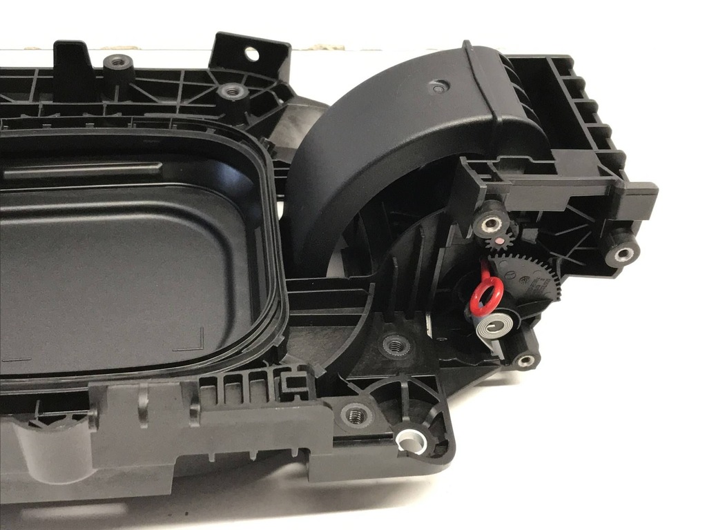 фото №7, Mercedes-benz eqe v295 2021 крышка разъём зарядки автомобиля a2956301901