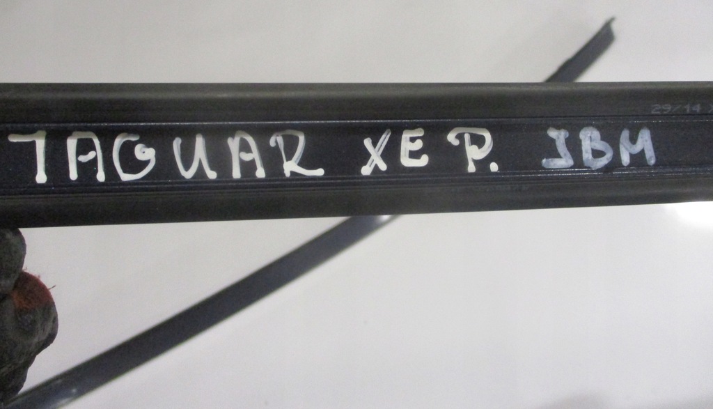 фото №8, Молдинг дахова ліва jaguar xe x760 jbm