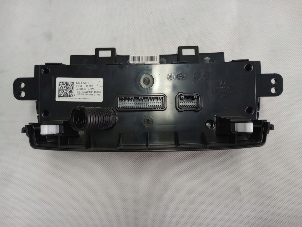 фото №12, Hyundai kona панель кондиціонера c20036-7820 europa