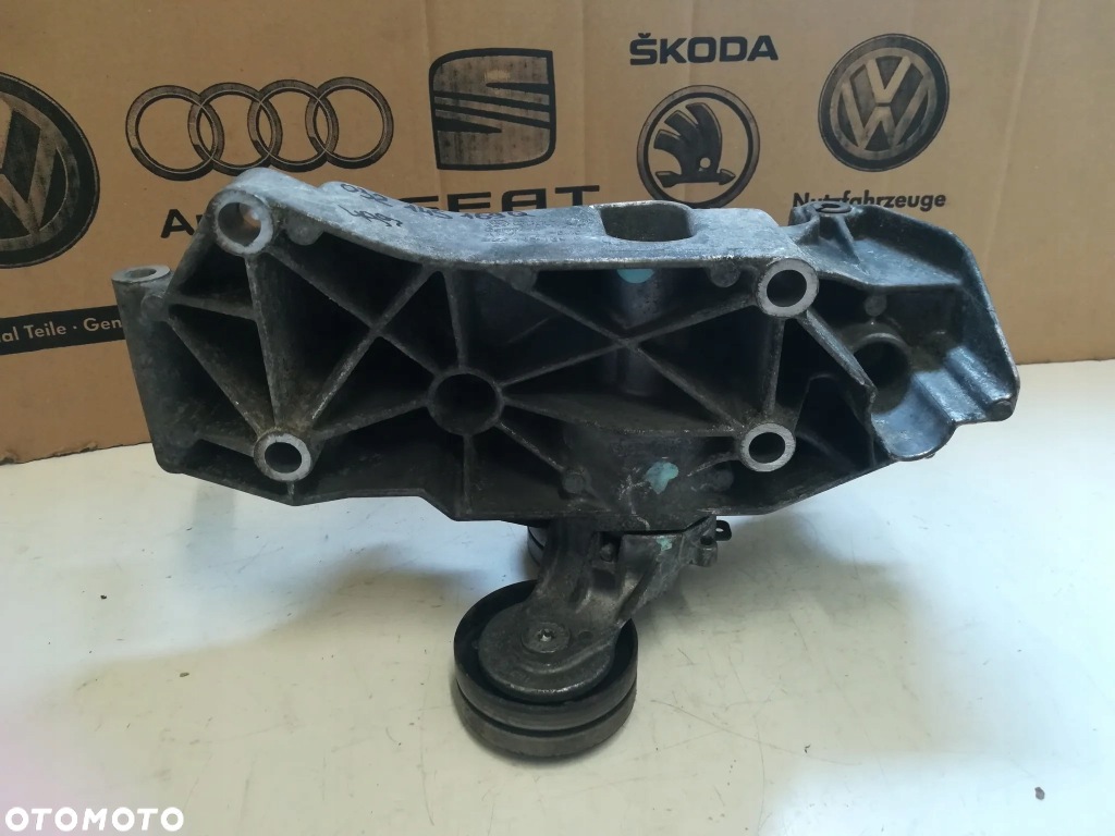 Кронштейн генератора 032145169q vw golf iv bora 1.6 16v с Разборки