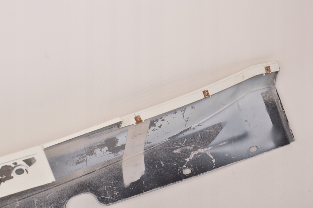 фото №7, Maserati granturismo молдинг накладка поріг ліва