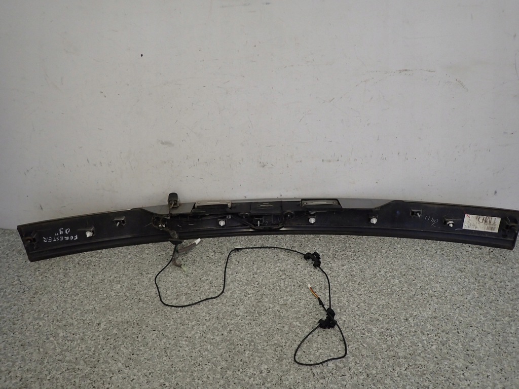 фото №9, Subaru forester iii 2.0d 09- молдинг кришки задня камера ліхтарі