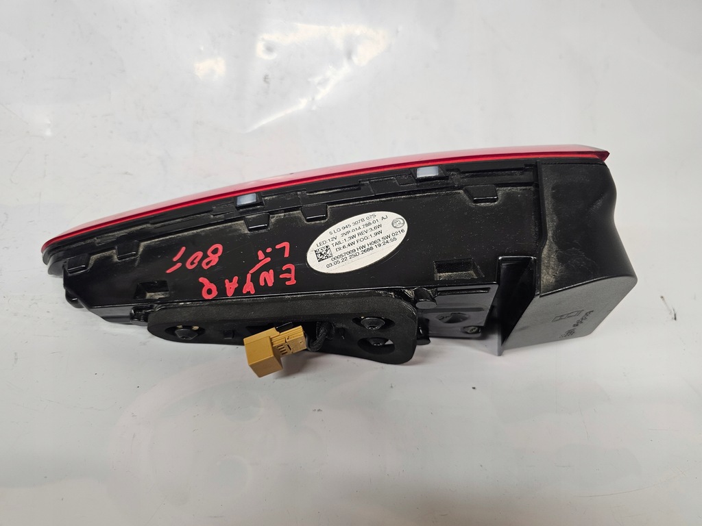 фото №12, Skoda enyaq iv 22r лампа левая задняя задняя 5lg945307b