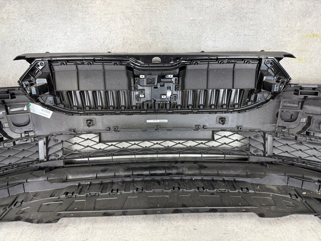 фото №13, Бампер skoda superb iv 4 3p 6x pdc 3p0807221 перед kompletny sportline