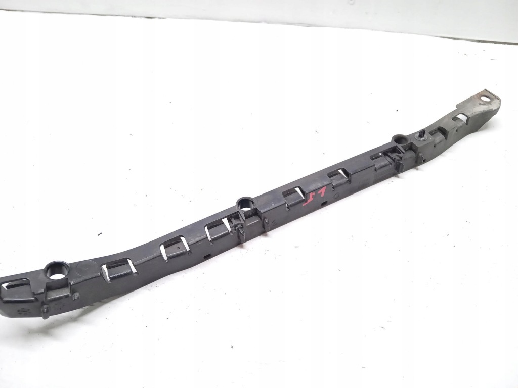 Купити Напрямна бампера лівий задня mercedes w204 kombi