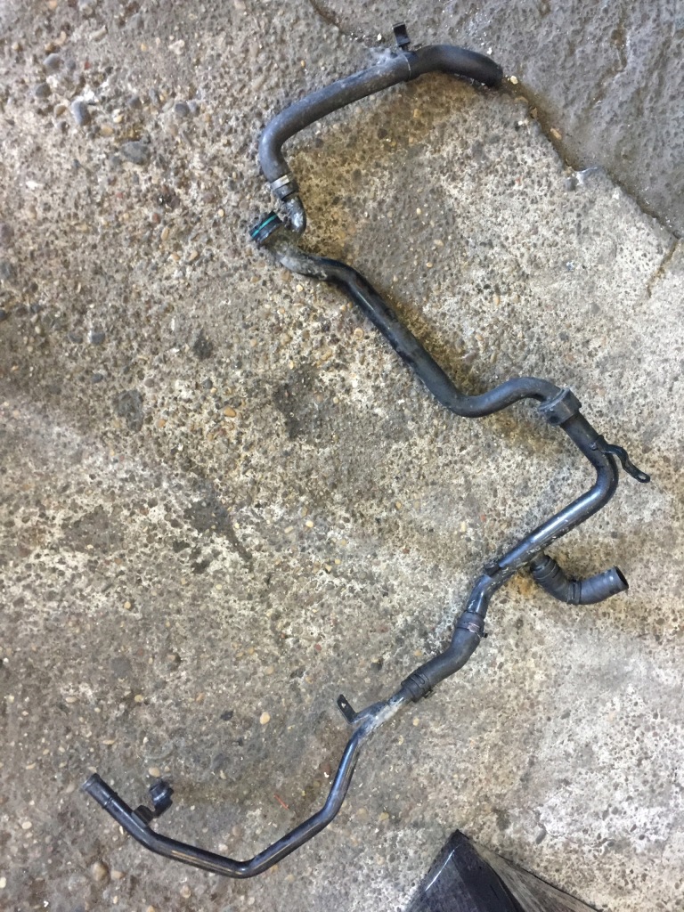 фото №1, Audi q7 4l 4.2 tdi труба шланг wody 7l8121065l