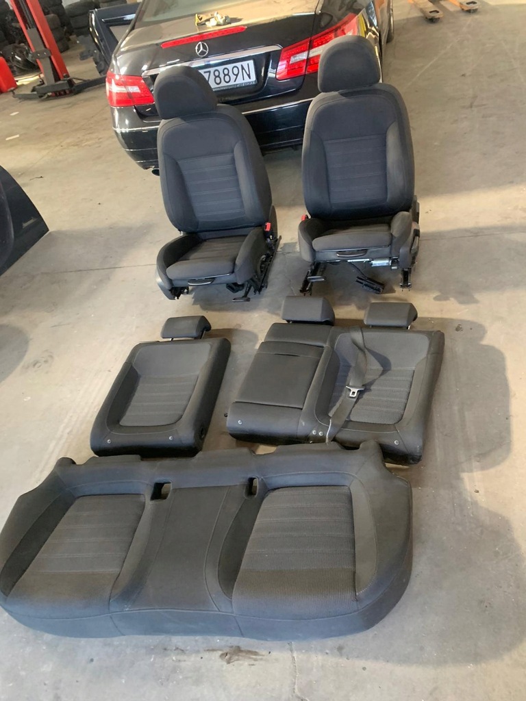 фото №1, Opel insignia a kombi сиденья заднее сиденье подогрев