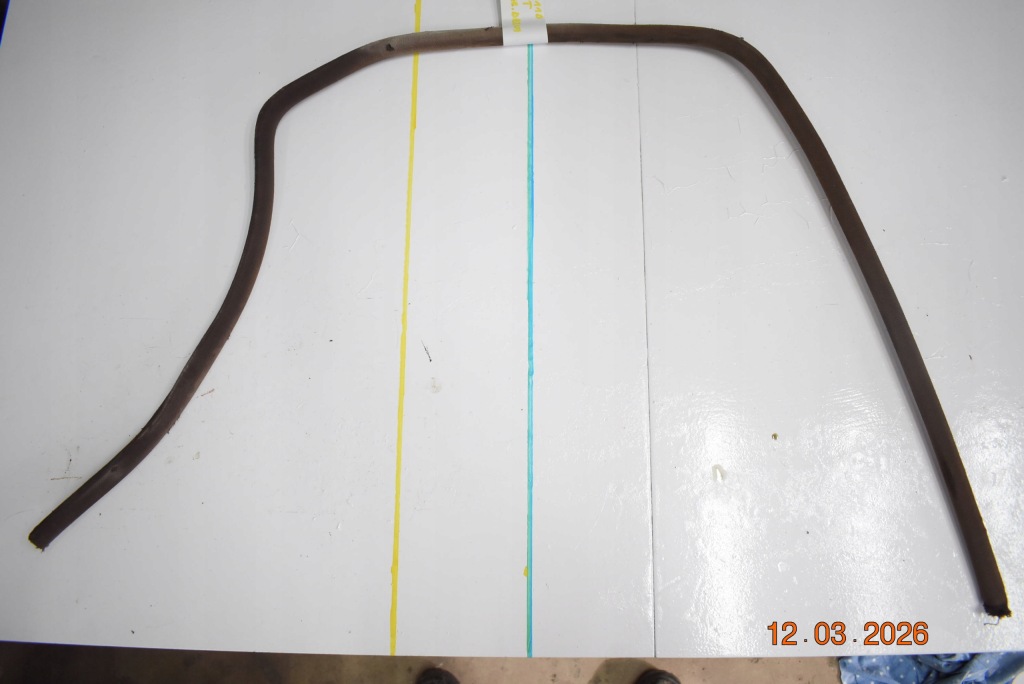 Купить Прокладка дверь левый задний  mercedes w110 w111