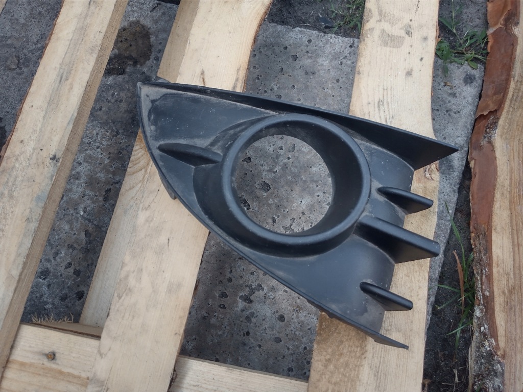 фото №3, Решётка бампера правая renault scenic ii lift