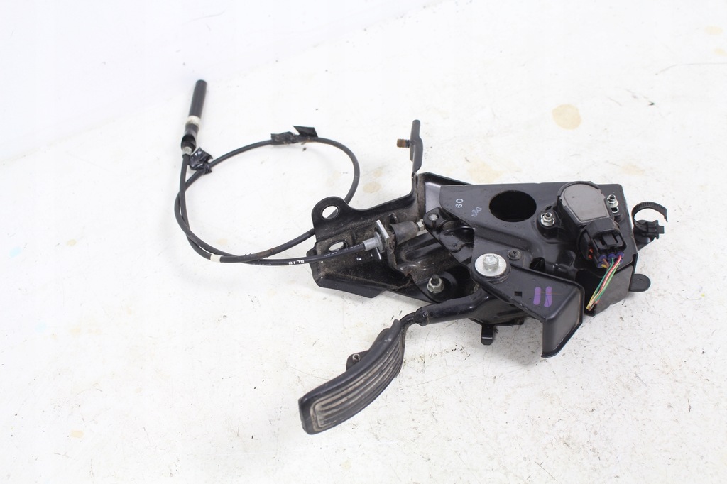 фото №1, Педаль газа 3,0 toyota dyna 2007