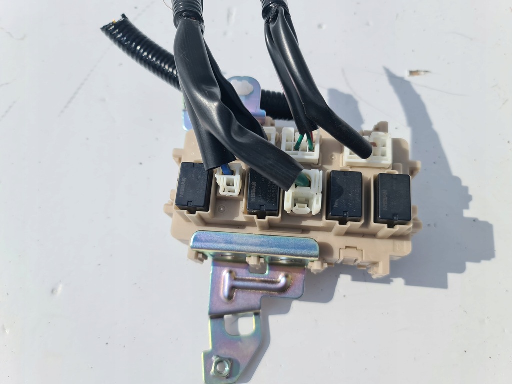 фото №1, X-trail t32 модуль предохранителей 4cl0b dm9g30