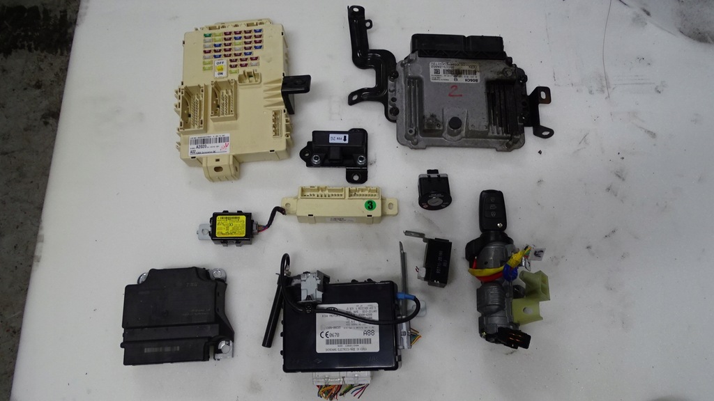 фото №1, Набор стартовый бортовой компьютер kia ceed ii 2012-2014 1.6