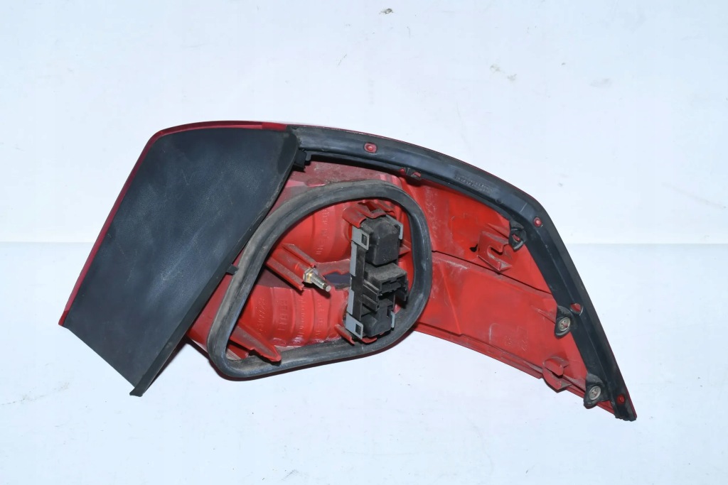 фото №3, Лампа левый задняя 8200014359 renault vel satis