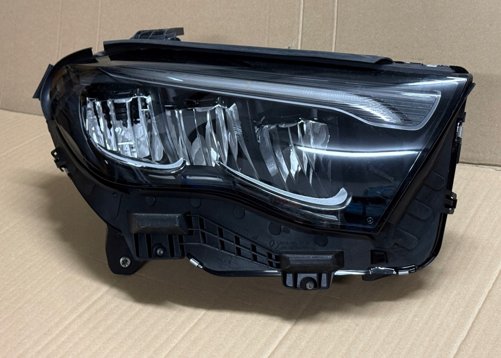 фото №1, Лампа права перед mercedes e klasa w214 a2149062800 full led a2149062800
