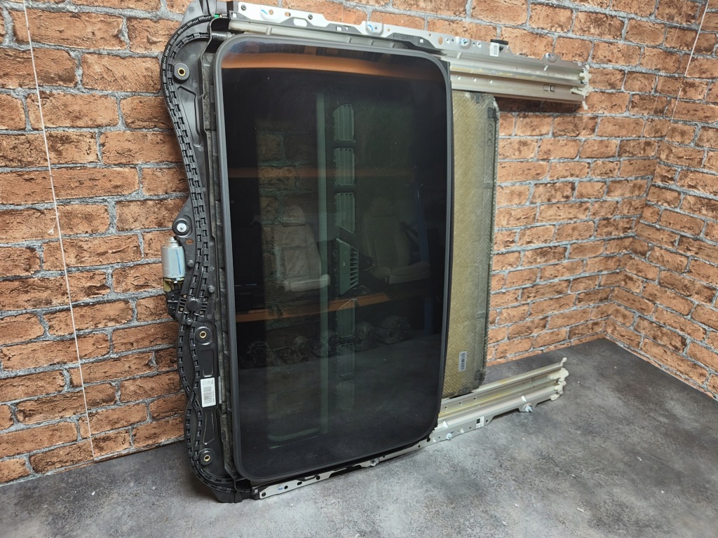 фото №1, Bmw f20 f21 люк дах зсувний скло