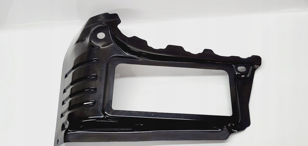 фото №1, Tesla model 3 кронштейн крила правий задня