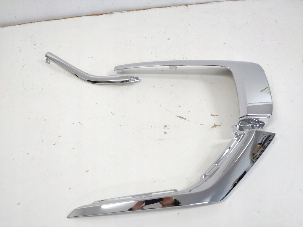 фото №8, Накладки права сторона бампера передній mitsubishi outlander iii gf 2015-21