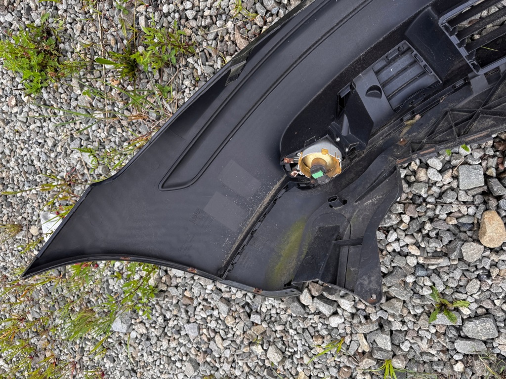 Бампер перед передний volvo v50 2004- оригинальный номер 30657005 Доставка